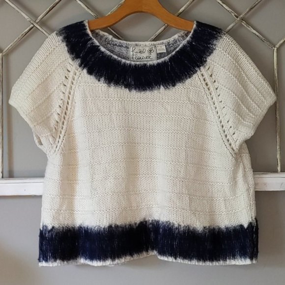 Anthropologie Sweaters - Anthropologie Field Flower Feltworks short sleeve sweater